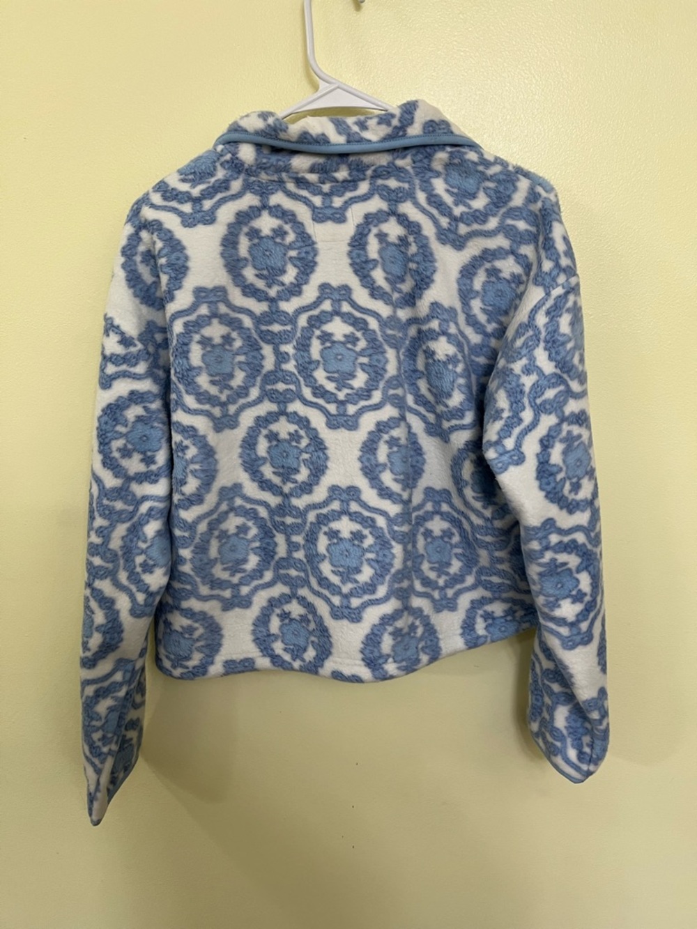NEW Altar’d State Blue Patterned Jacket Size Small NWT - Picture 4 of 4